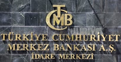Turkey opts for new tightening strategy after signaling a pause to hikes